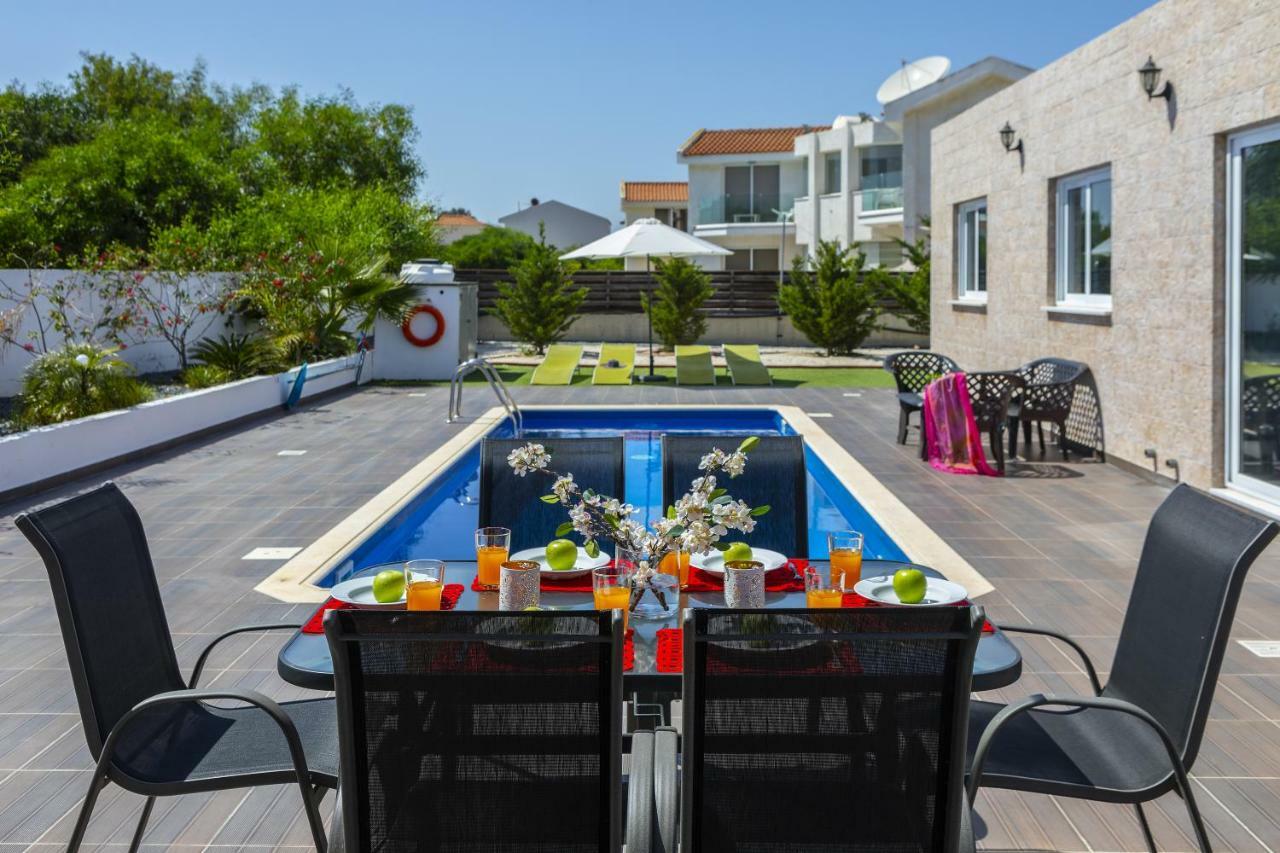 Protaras Villa Hollywood Exteriör bild