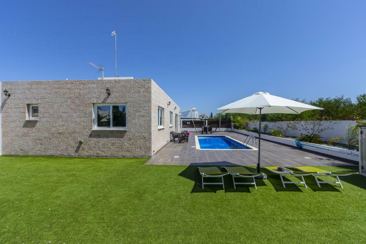Protaras Villa Hollywood Exteriör bild