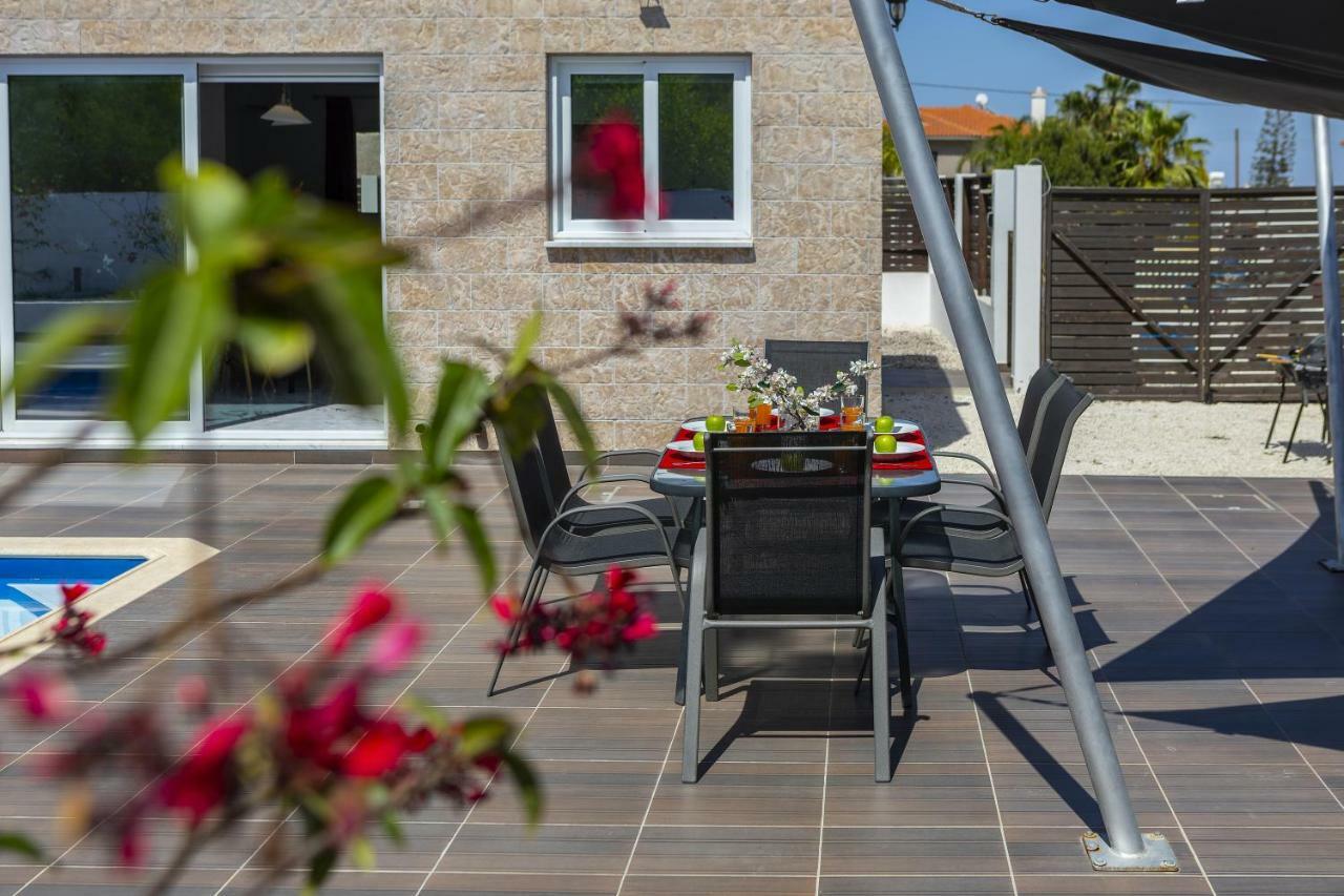 Protaras Villa Hollywood Exteriör bild