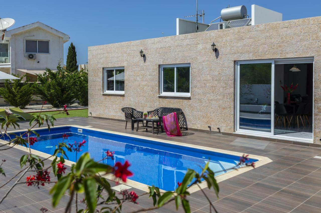 Protaras Villa Hollywood Exteriör bild