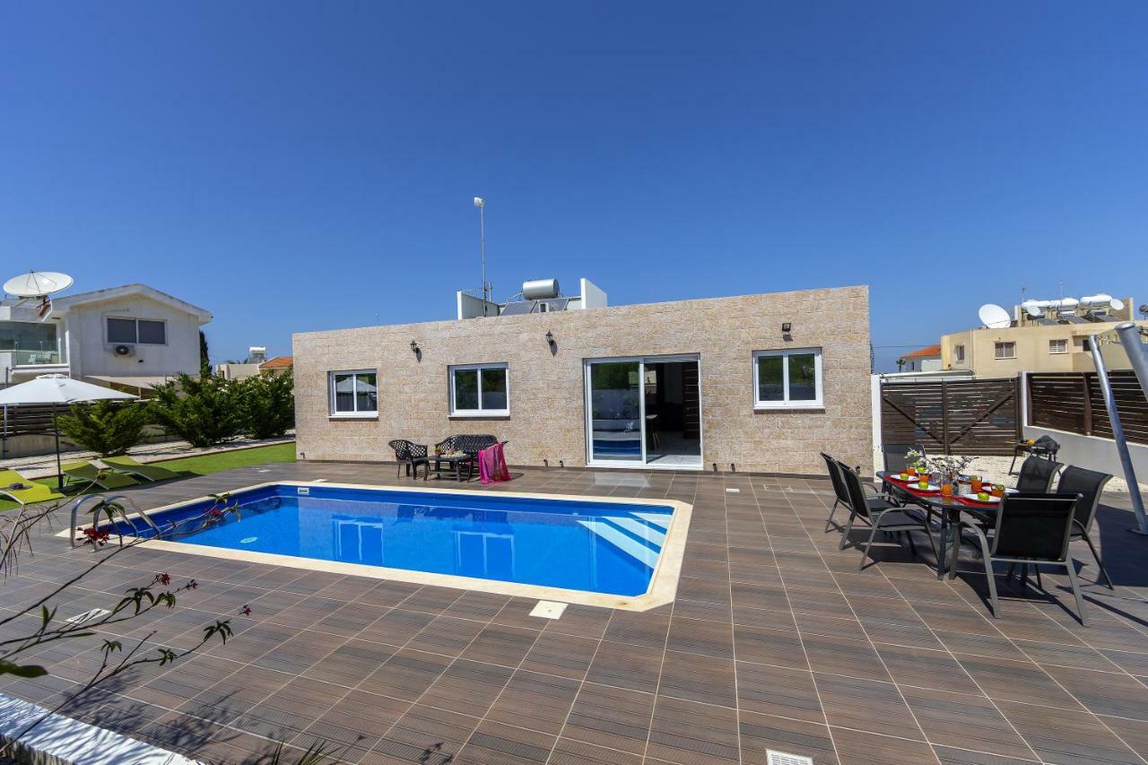Protaras Villa Hollywood Exteriör bild