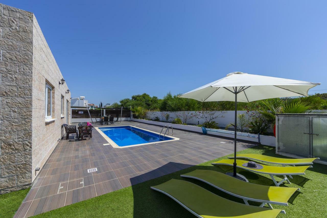 Protaras Villa Hollywood Exteriör bild